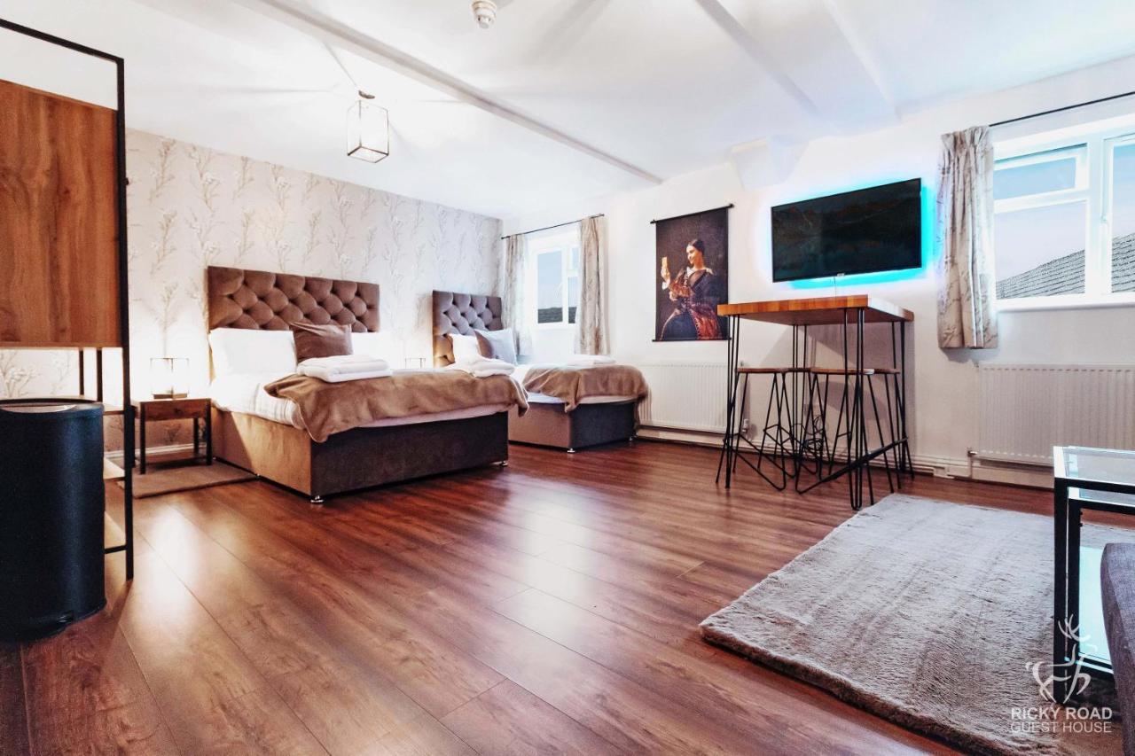 Ricky Road Guest House - Premium Watford  Ngoại thất bức ảnh