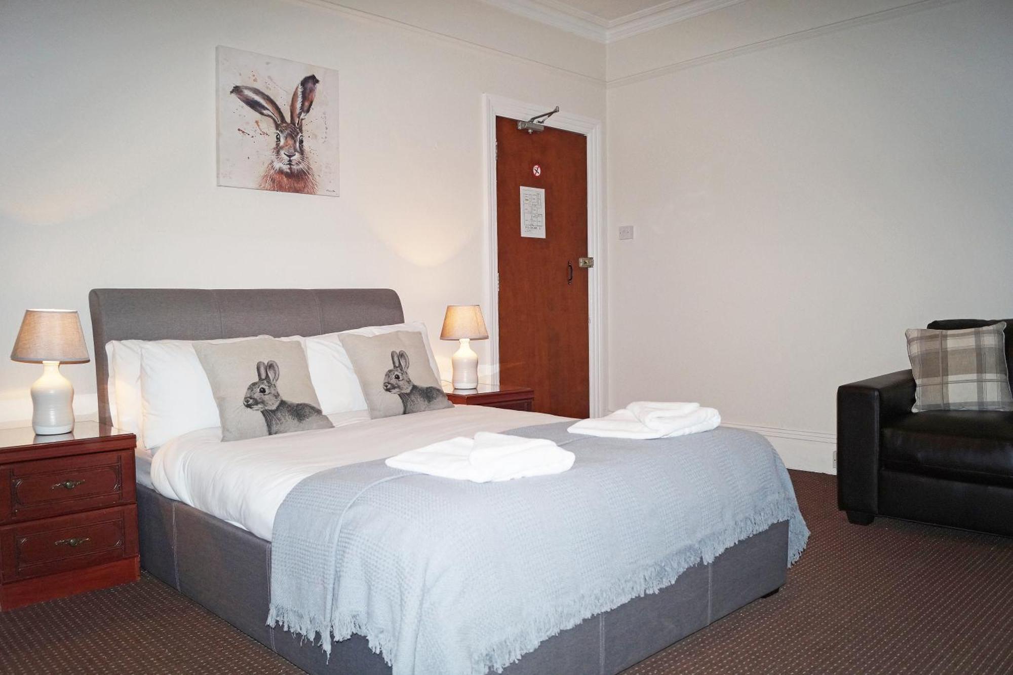 Ricky Road Guest House - Premium Watford  Phòng bức ảnh