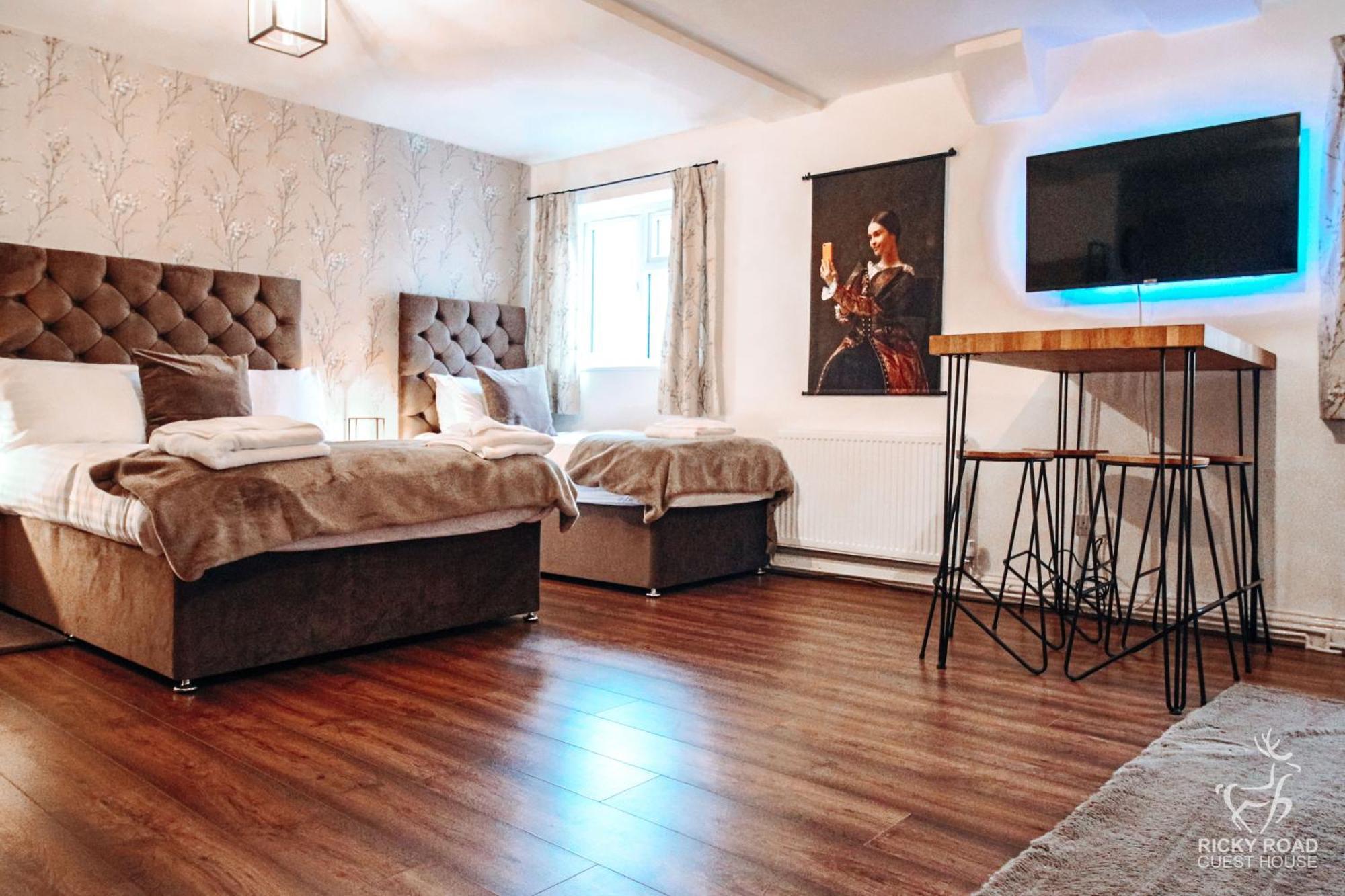 Ricky Road Guest House - Premium Watford  Ngoại thất bức ảnh